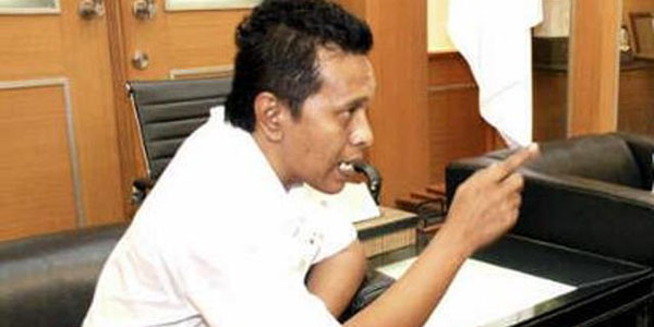 Adian Napitupulu Sebut Di Istana Ada Penjilat & Para Munafik