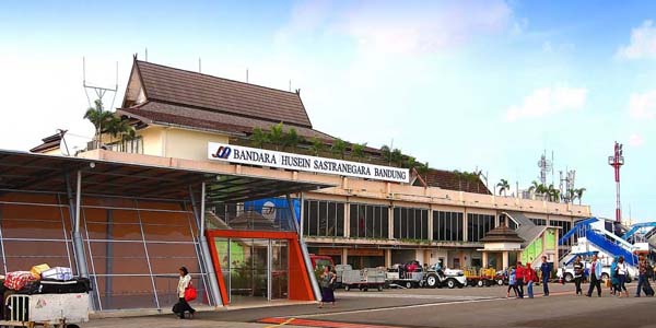 5 Penerbangan Bandung-Surabaya Gagal Berangkat