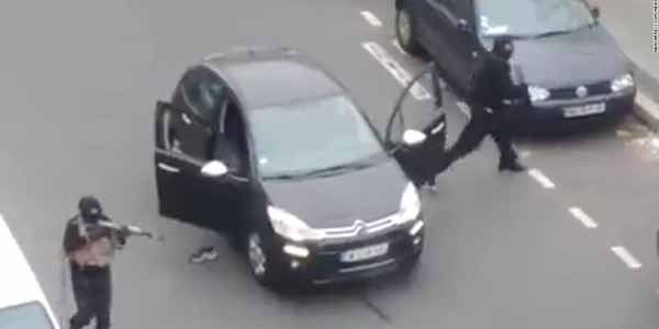 VIDEO: Penembakan Majalah Charlie Hebdo di Paris