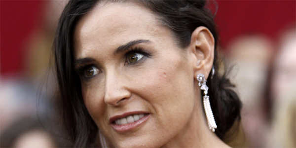 Beginilah Terapi Lintah Yang Dilakukan Demi Moore Agar Awet Muda