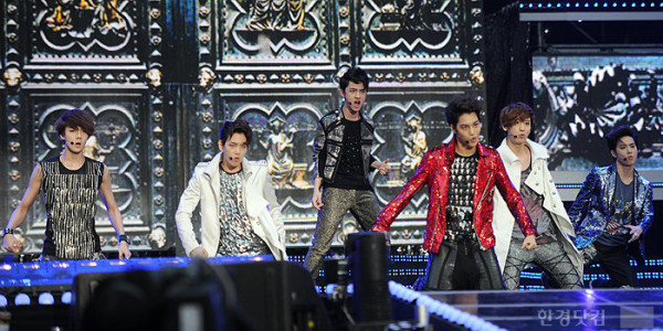 EXO Bakal Gelar Konser Revolusi Bulan Maret