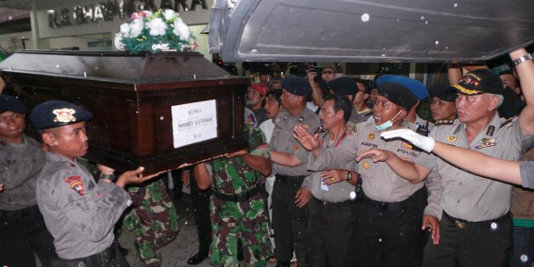 Jenazah Hayati, Korban AirAsia Dimakamkan