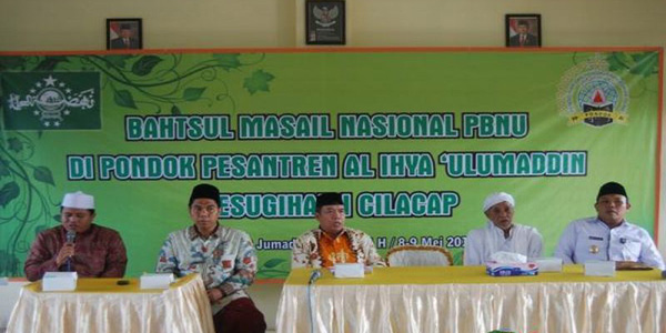 LBMNU: Jemaah Salat Jumat Boleh Interupsi Khatib