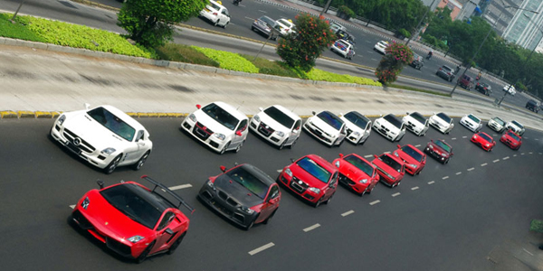 Mobil Putih Dan Merah Masih Jadi Favorit 2015