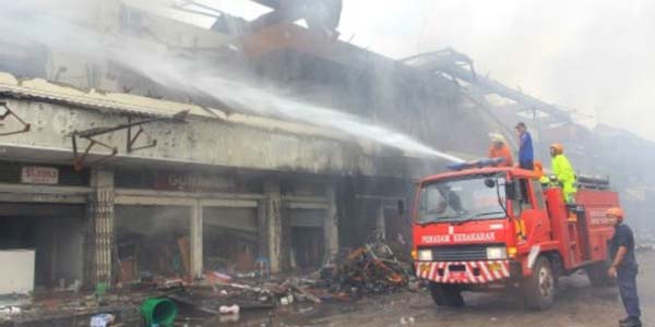 Pasar Klewer Kembali Diserahkan Ke Pemkot Solo