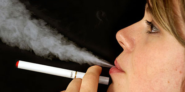 Angka Keracunan Rokok Elektrik Makin Tinggi di Inggris