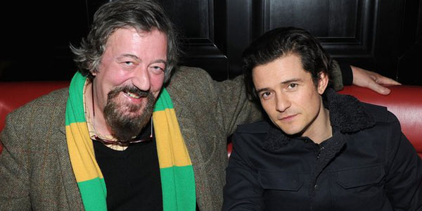 Bintang The Hobbit Stephen Fry Resmi Nikahi Pasangan Gay