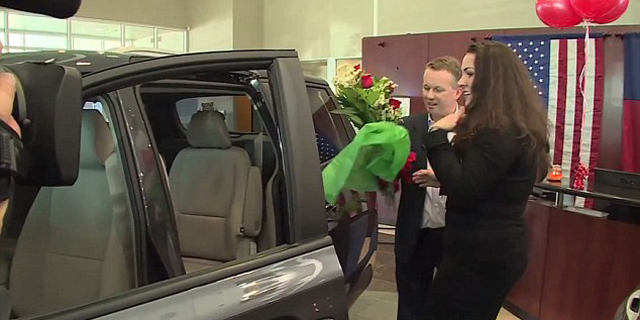 Gagalkan Maling, Ibu Ini Dapat Hadiah Mobil Baru