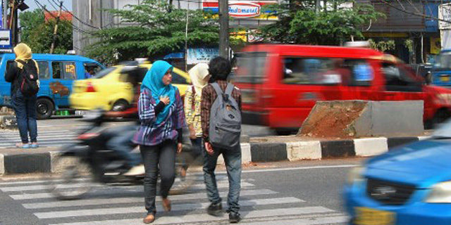 JPO Tidak Efektif Untuk Warga Depok