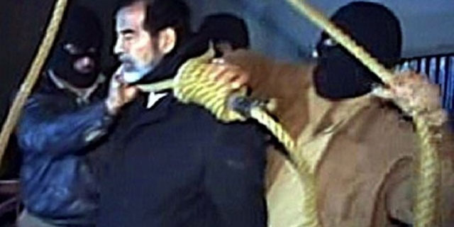 Luar Biasa, Tali Eksekusi Saddam Hussein Ditawar Rp77 Miliar