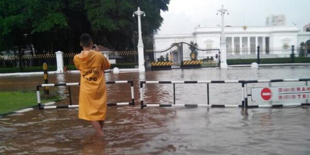 Ahok Tuding PLN Penyebab Istana Negara Terendam Banjir