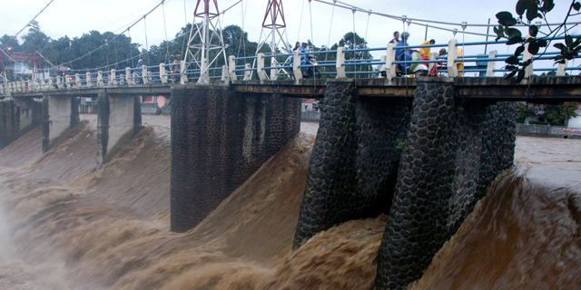 Hujan Guyur Bogor, Bendungan Katulampa Siaga III