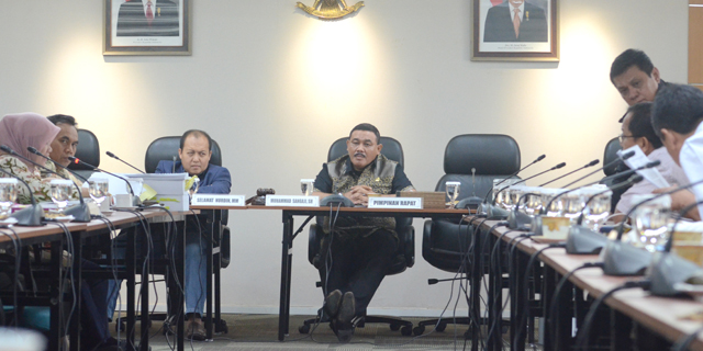 Panitia Angket Cecar Deputi Gubernur Soal Istri Ahok Pimpin Rapat