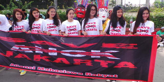 Mahasiswi Cantik Demo Tolak Ahok