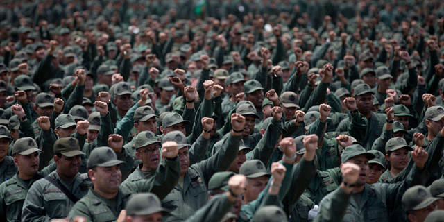 Tantang Obama, Presiden Venezuela Latih Ratusan Ribu Tentara