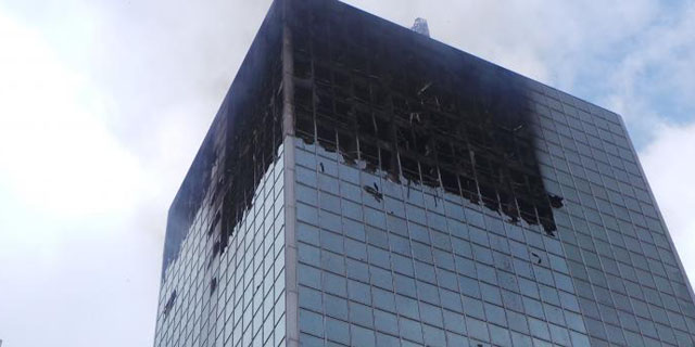 Ini Penampakan Wisma Kosgoro Setelah Lima Lantainya Terbakar