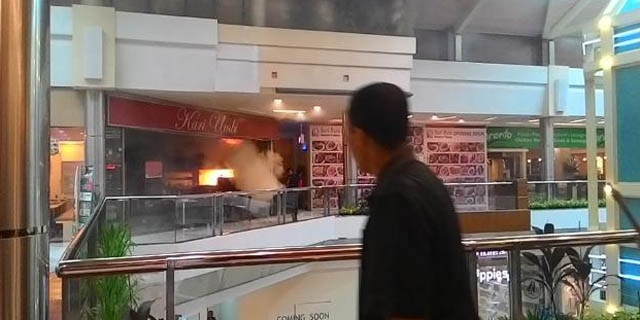 Begini Ledakan Yang Trejadi Di Pondok Indah Mal 1