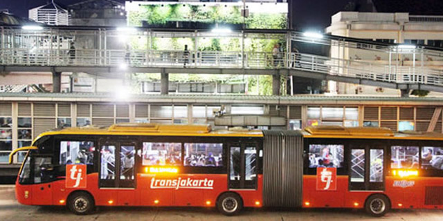 Tingkatkan Layanan Dini Hari, Transjakarta Tambah Armada Jadi 75 Bus