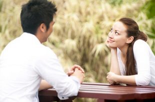 pria jatuh cinta