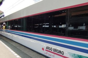 kereta-Argo_Bromo