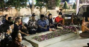 makam-bung-karno